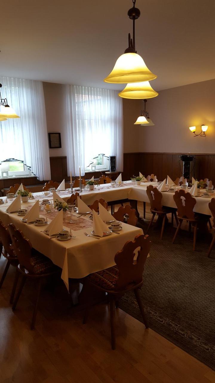 Gast- Und Pensionhaus Zur Linde Staufenberg  Exterior photo